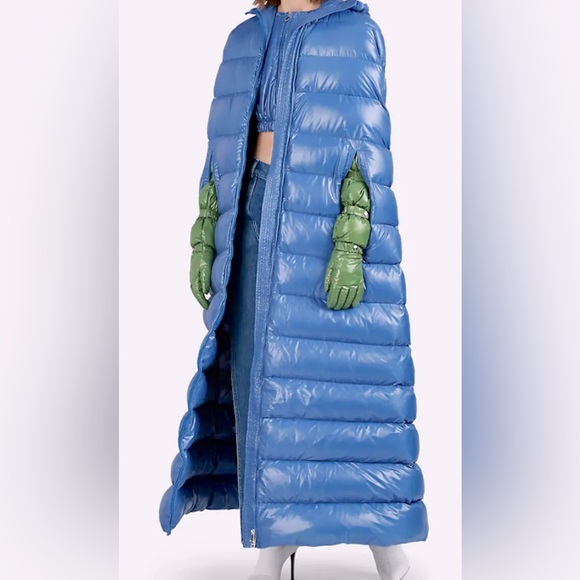 Moncler Floor Length Puffer Cape (No Sleeves) - Picture 1 of 7